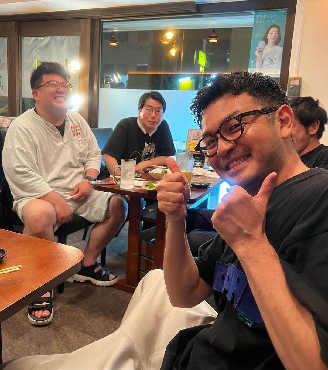 のインスタグラム：「あとから高見も参戦。  久しぶりやんけ。  元気そうで何よりやな。  #浦井の様子がおかしい #山さん」