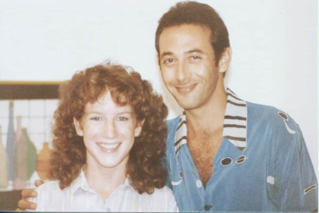 キャシー・グリフィンのインスタグラム：「Look at us! This is the day we met. I don’t even remember the year. I was so starstruck I could barely stand it. #paulreubens #rippeewee」