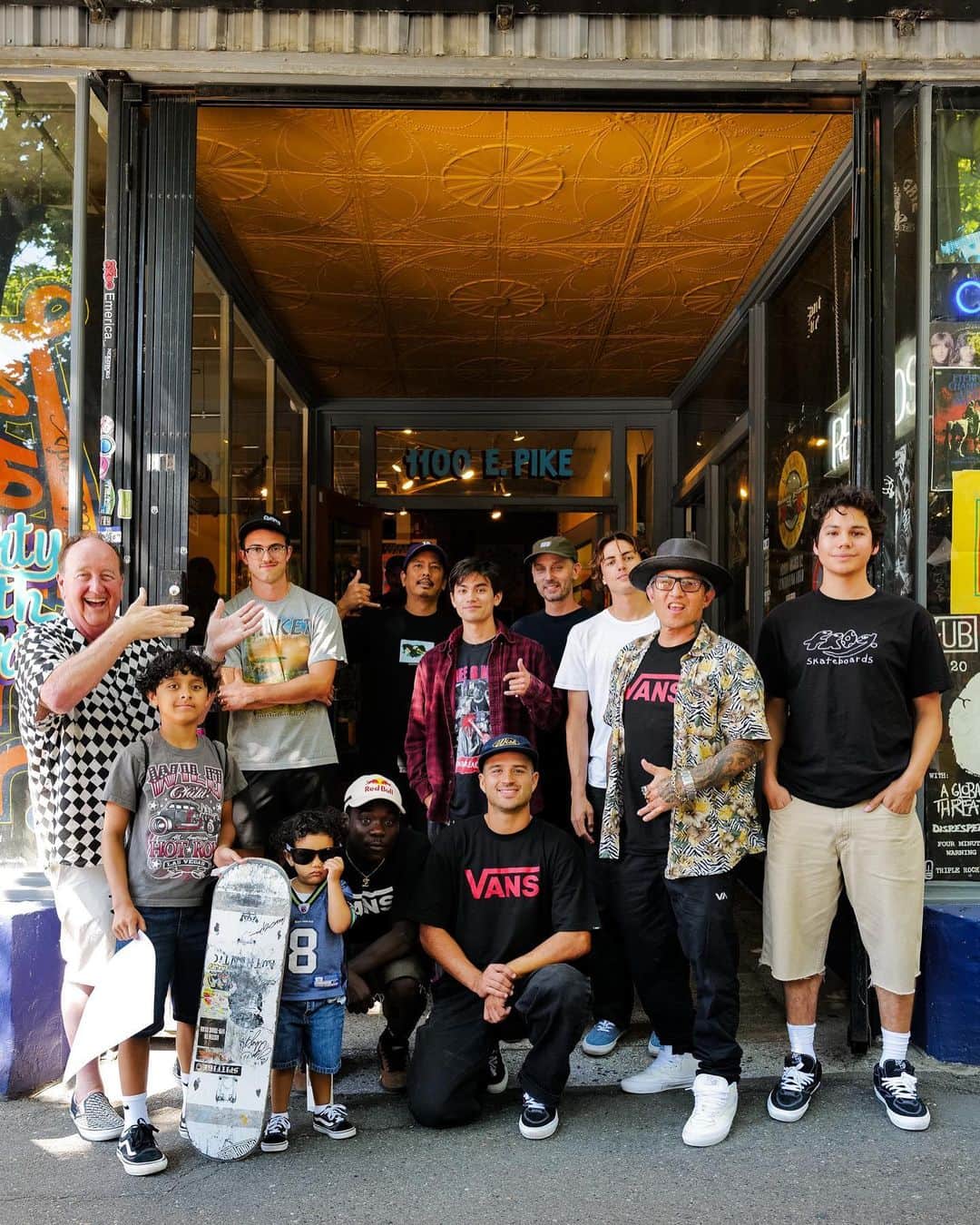 Vans Skateさんのインスタグラム写真 - (Vans SkateInstagram)「Seattle you were a blast! Big thanks to @35thNorth for the good times. Grand Rapids catch the Make Impact Tour’s next stop this weekend 8/4 & 8/5 at @PremierSkate 📷: @aacostaa」8月2日 2時35分 - vansskate