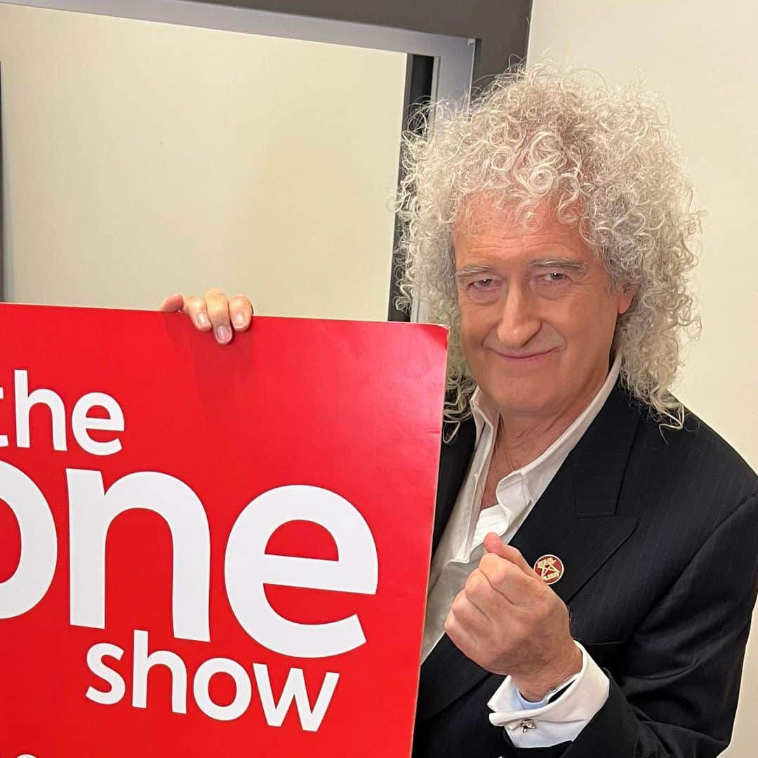 ブライアン・メイさんのインスタグラム写真 - (ブライアン・メイInstagram)「Bit of promo !!! Coming up soon on BBC 1 - in fact in about half an hour !! Cheers all !! Bri  @bbctheoneshow」8月2日 2時36分 - brianmayforreal