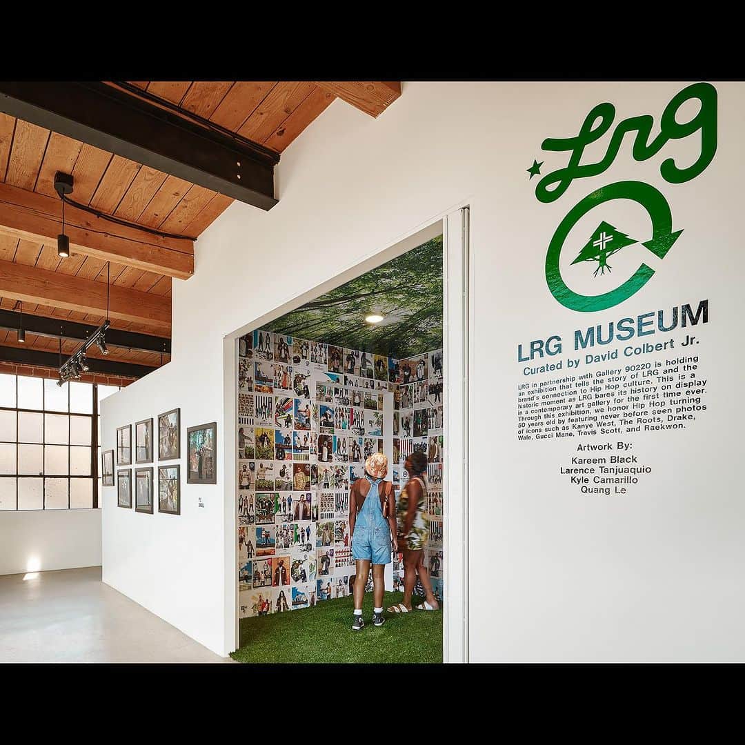 エルアールジーのインスタグラム：「LRG Photography Retrospective is Open through August 15th | contact @godson_dc for hours and private tours #lrgclothing 📸🌲🦒🐼  918 E. 60th St, Los Angeles, CA 90001  📸 @ryangobuty @travisscott 🎨 by @jayo_v」