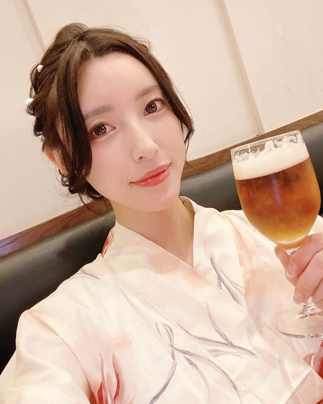 森沢かなさんのインスタグラム写真 - (森沢かなInstagram)「8月もよろしくね🍉👘🍻」8月2日 4時18分 - morisawa_kana