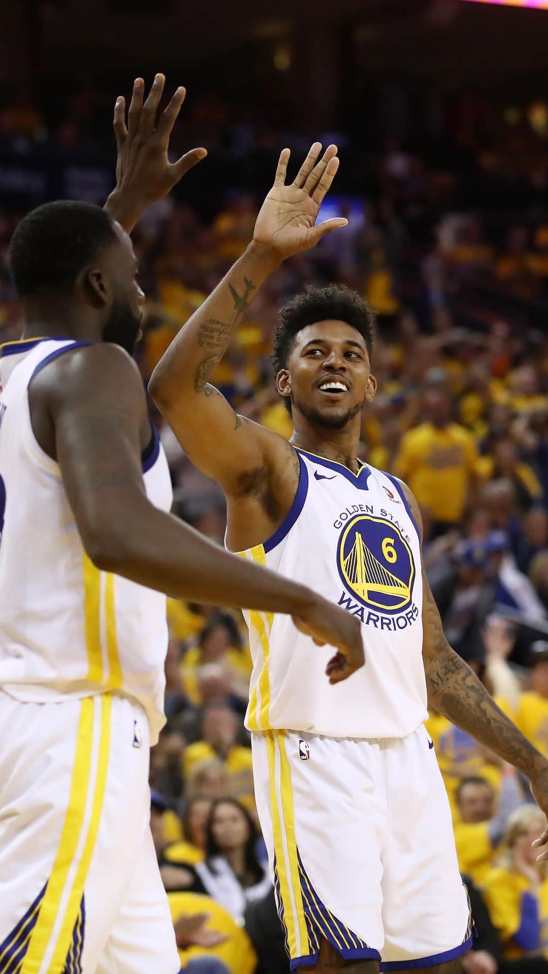 ニック・ヤングのインスタグラム：「🏆 Despite trailing by 17 points after the first quarter, the Warriors produced a vintage third-quarter response and defeated the Rockets, 115-86, at Oracle Arena on Friday night to stretch the Western Conference Finals to a Game 7.   Klay Thompson (35 points), Stephen Curry (29 points) and Kevin Durant (23 points) did the heavy lifting for Golden State, while James Harden (32 points, nine assists, seven rebounds) did all he could to try to keep the Rockets afloat with Chris Paul sidelined because of a sore right hamstring.   Check out @NickSwagyPYoung on NBA Rookie Life with @RyanHollins, talking about how Draymond Green helped bring the Warriors back against the Rockets in 2018.  🔊 - link.chtbl.com/nbarookielife」
