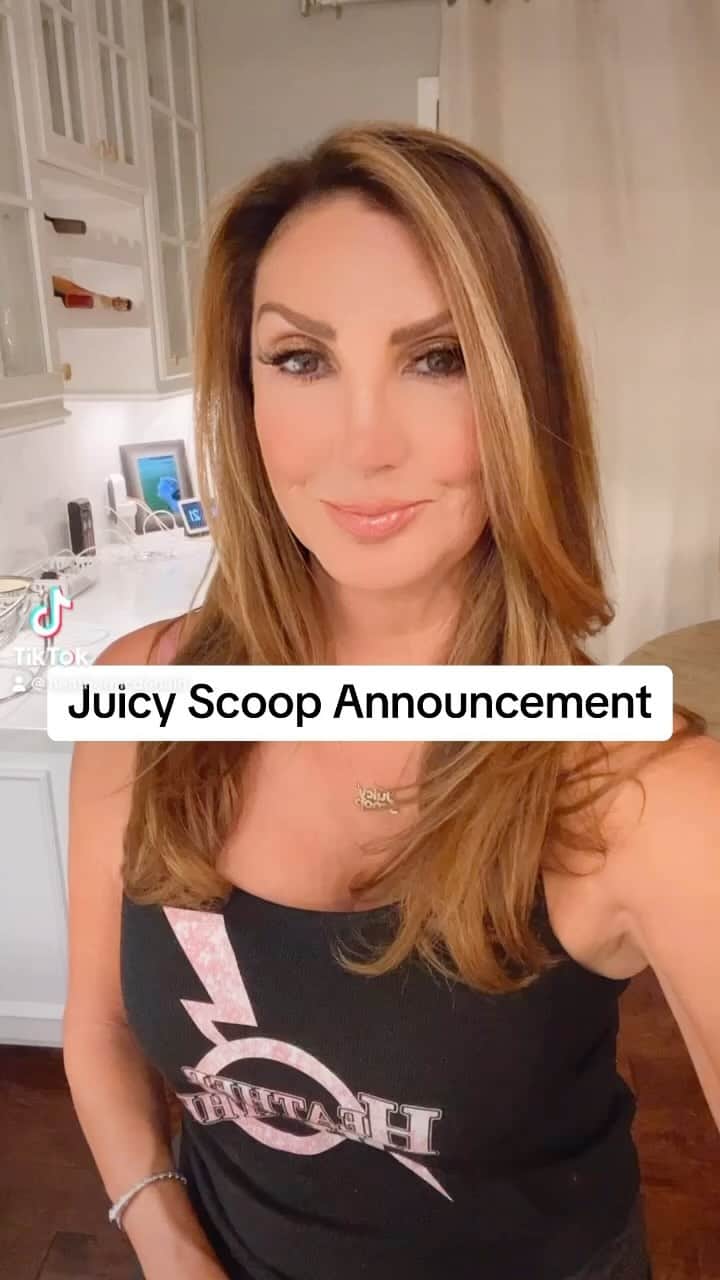 ヘザー・マクドナルドのインスタグラム：「Nov. 4 Las Vegas! Stay tuned today for Details to purchase tickets! #juicyscoop #live #comedy @venetianvegas #hollywood #celebrity #realitytv #scandal」