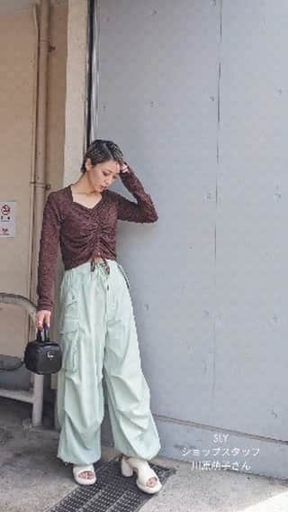 Ginaのインスタグラム：「今どきのハンサム派スタイルを突き詰めていくと、欠かせない要素にひとさじの“スポーティ”あり！ そんなスポーティの効かせ方はオシャレな人の着こなしがお手本♡ ということで、Gina界隈のセンス溢れるハンサム上手な人たちのスタイリングサンプルをチェックしていきましょう！   ＿＿＿  @gina_mag ではハンサム派のaround30女性に向けた最新トレンドを更新中！」