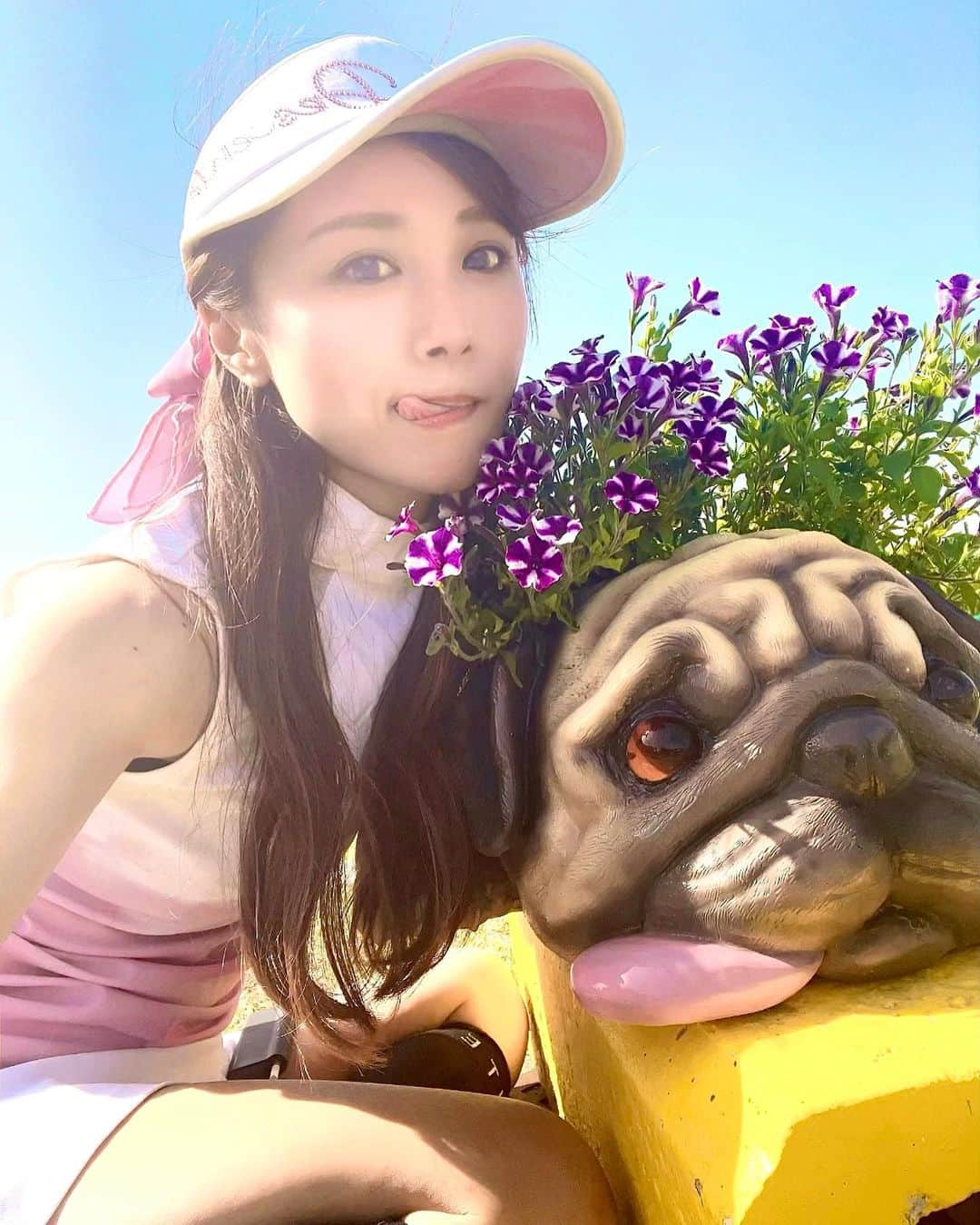 ひかりのインスタグラム：「パグの真似🐶  お知らせです🙋‍♀️ 8月24日木曜日 埼玉県「OUTDOOR SPORTS PARK」にてGTバーディーズ納涼BBQ会を開催します😊！ 皆んなで夏を満喫しましょう🙋‍♀️ 参加者募集中です💫  【締め切り間近！】 『GTバーディーズ　納涼バーベキュー会』  締切は、8月14日（月）！　お申し込みはお早めに💫  GTバーディーズのメンバーと一緒に楽しめる真夏の納涼企画として、 「納涼バーベキュー会」を開催します！ （ゴルフプレー無しなので、どなたでもご参加いただけます）  バーベキュー納涼会の会場は埼玉県「OUTDOOR SPORTS PARK」です。 新人メンバーのお披露目や、多数のGTバーディーズメンバーとの交流会などを予定しております。 ぜひ一緒に楽しいひと時を過ごしましょう😊  ★納涼バーベキュー会★ ※ゴルフプレーなし ●日程：8月24日（木） ●開催場所：埼玉県『OUTDOOR SPORTS PARK』 　https://www.pacificgolf.co.jp/osp/access.asp 　埼玉県吉川市吉屋525 ●参加費：12,000円 （税込） ※BBQ代（料理・ドリンク含む） ●募集人数：10名（一次募集） ※定員に達し次第締め切らせていただきます ＜予定開催スケジュール（予定）＞ ・14:30～開始 ・16:30～終了  ～フリーな形でバーベキューをお楽しみいただきます～  ※公共交通機関でご来場の方にはアルコール類の提供あり ※定員に達し次第締め切らせていただきますので、お早めにお申し込みください。  大会詳細・お申込み方法は、GTバーディーズINSTAGRAMアカウントのプロフィール欄のURLからか、 Google等で、「バーディーズ」を検索してホームページからできます😊 皆さんの参加お待ちしてます😊  #ゴルフ#ゴルフ女子#golftoday #ゴルフトゥデイ #gtバーディーズカップ」