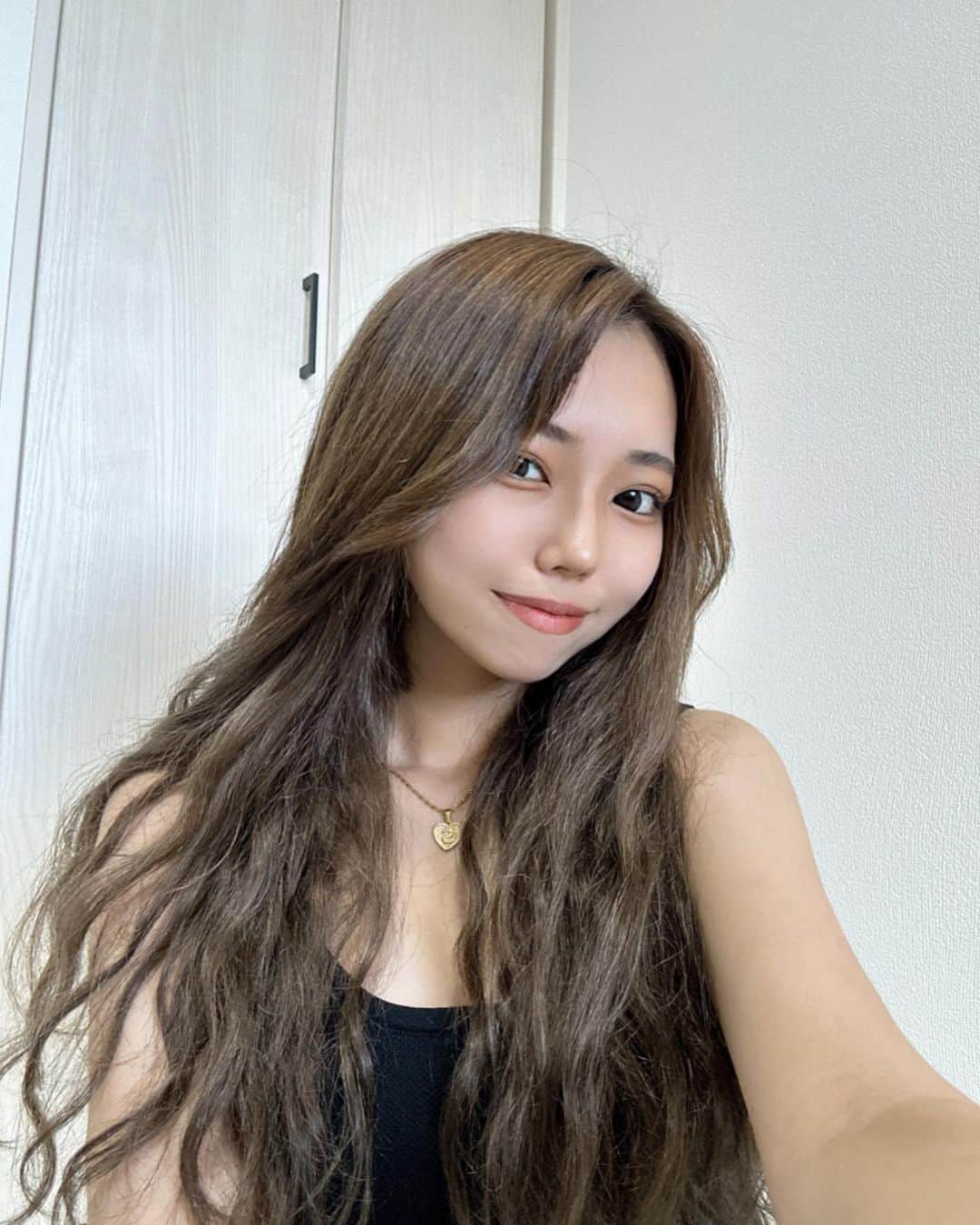 岩井くるみのインスタグラム：「Hello😉🤍🤍」