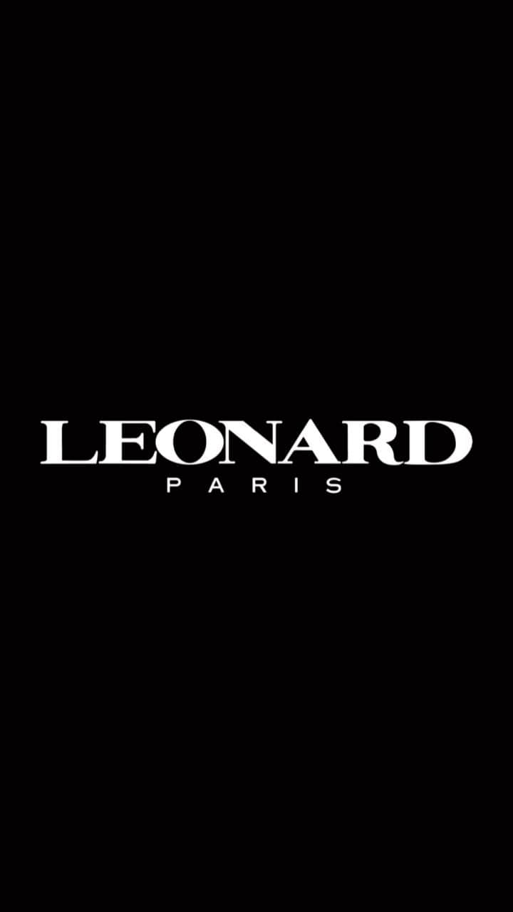 のインスタグラム：「Show LEONARD FW23 : Hors-piste. * LEONARD FW23 show : Hors-piste.  #LEONARDPARIS #LEONARDFW23 #LeonardFashionShow #PFW」