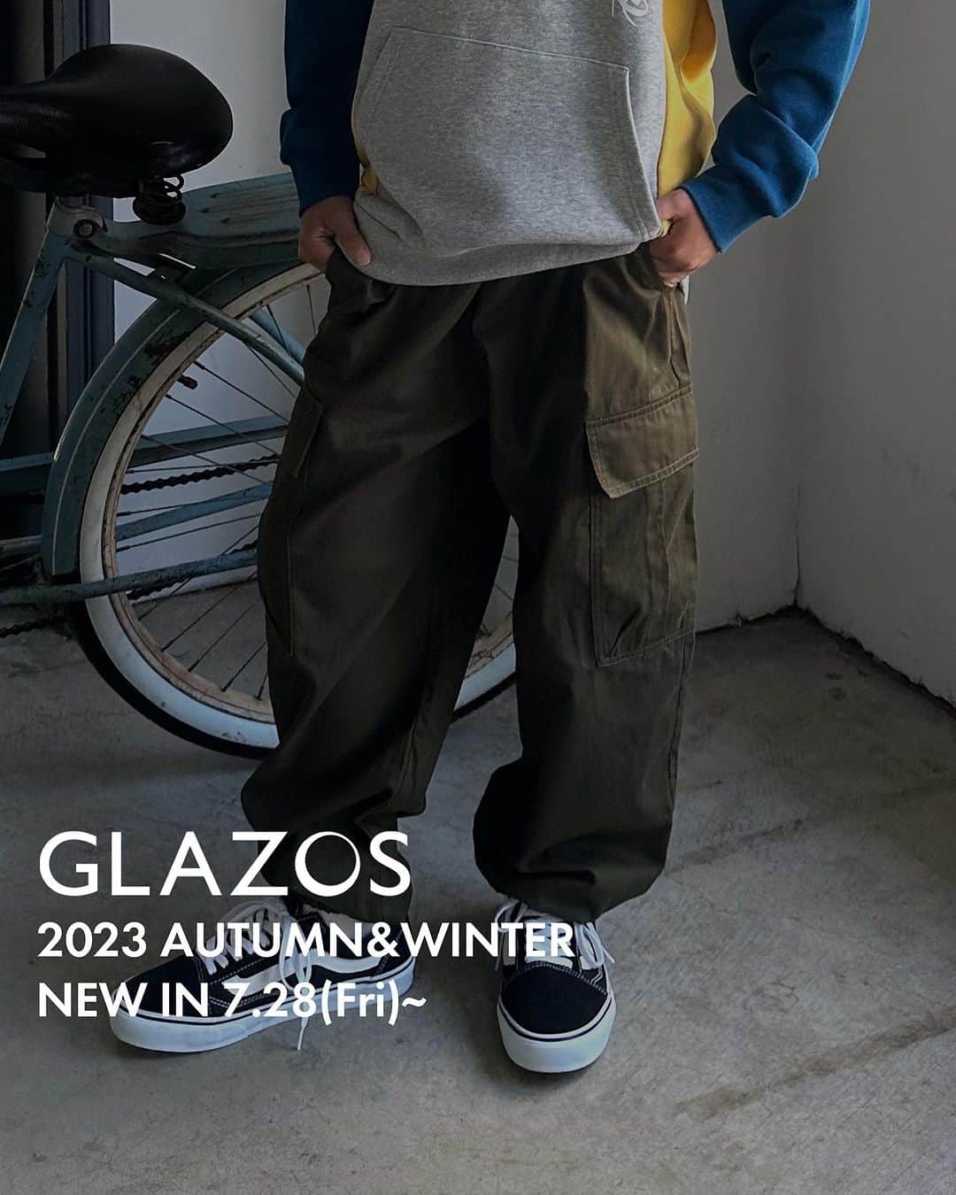 GLAZOSのインスタグラム：「@glazos_official ⇦🍂GLAZOS秋冬新作のご紹介⛄  いよいよ8月に入り、子供達は夏休み満喫中かと思いますが GLAZOSでは2023秋冬の新作アイテムを予約受付中です🤗  今回も新作からイチオシアイテムをご紹介します！  トレンドのカーゴパンツは履くだけでオシャレ感が出て、どんなトップスにも合わせやすい🔥 しかもウエスト仕様をリニューアルし、調節が簡単になりました👖✨  ボリュームのある裾にはゴムが入っているので、踏む心配もありません◎ ダンスの衣装にもオススメです！  ✔️着用アイテム詳細は画像をタップしてCheck！👀  ▼掲載アイテム ーーーーーーーーーーーーーーーーーーーーーーーーーー 商品名:コットンツイル・カーゴパンツ 通常価格:2,970円 品番: 3733106 ーーーーーーーーーーーーーーーーーーーーーーーーーー  ▼Model size ーーーーーーーーーーーーーーーーーーーーーーーーーー カーキ、クロ：身長147cm、体重37kg　着用サイズ：160cm ベージュ、クロ：身長154cm、体重38kg　着用サイズ：160cm ーーーーーーーーーーーーーーーーーーーーーーーーーー  #glazos #グラソス #中学生コーデ #中学生男子 #小学生コーデ #小学生男子 #お洒落さんと繋がりたい #男の子ママ #子供服 #ストリート #ストリート男子 #スケーターコーデ #ストリートコーデ #スケボー #メンズ服 #メンズコーデ #fashion #mensclothing #coordinate #カーゴパンツ #今日の服 #プチプラコーデ #シンプルコーデ #秋コーデ #秋ファッション #カジュアルコーデ #秋服 #おしゃれ #トレンド #カーゴパンツコーデ」