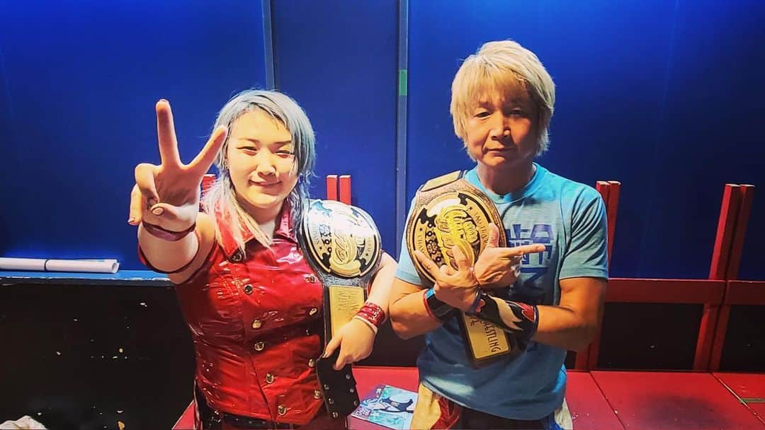 日高郁人さんのインスタグラム写真 - (日高郁人Instagram)「20230801 昨日はプロレスリングwave新宿大会ありがとうございました！ 青木いつ希が丸め込んで、WAVE認定タッグ王座初防衛に成功！よし！  笹村あやめ選手、すごくいいレスリングをする選手でした。また試合してみたい。 しかし、清水ひかりコラ！清水だけはゆるさんぞコラ！！  #wavepro  #またくるゆるさん  #ショーンキャプチャー #日高郁人 #青木いつ希」8月2日 10時02分 - hidakaikuto