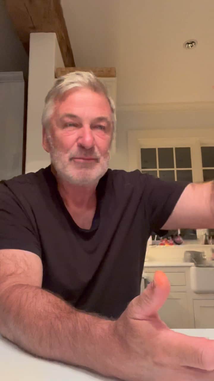 アレック・ボールドウィンのインスタグラム：「No 2」