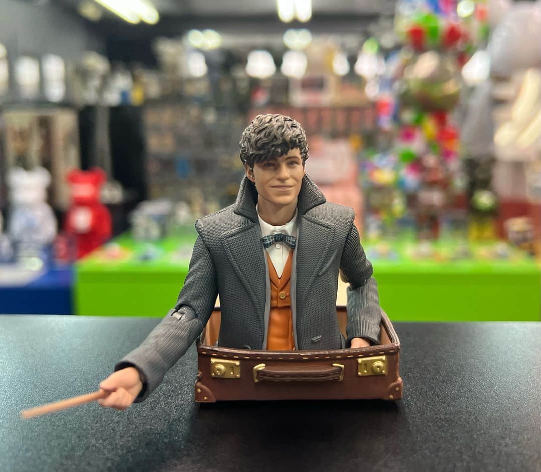 MEDICOM TOYさんのインスタグラム写真 - (MEDICOM TOYInstagram)「✨🐲😊✨  FANTASTIC BEASTS: THE CRIMES OF GRINDELWALD characters, names and related indicia are © & TM Warner Bros. Entertainment Inc. Publishing Rights © JKR. (s23）  #medicomtoy #メディコムトイ #MAFEX #FANTASTICBEASTS #ニュート」8月2日 10時30分 - medicom_toy