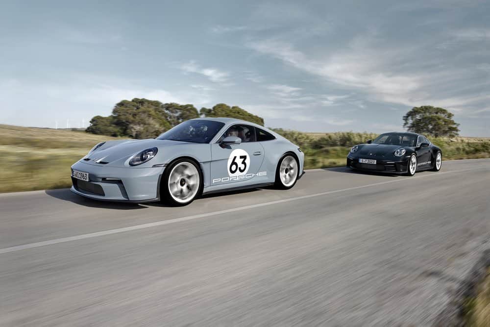 Porsche Japanのインスタグラム：「911 60周年記念の限定モデル "ポルシェ911 S/T"  8月2日 (水)より、全国のポルシェ正規販売店にて予約受注開始。  #ポルシェ #911 #60周年 #911ST #限定」