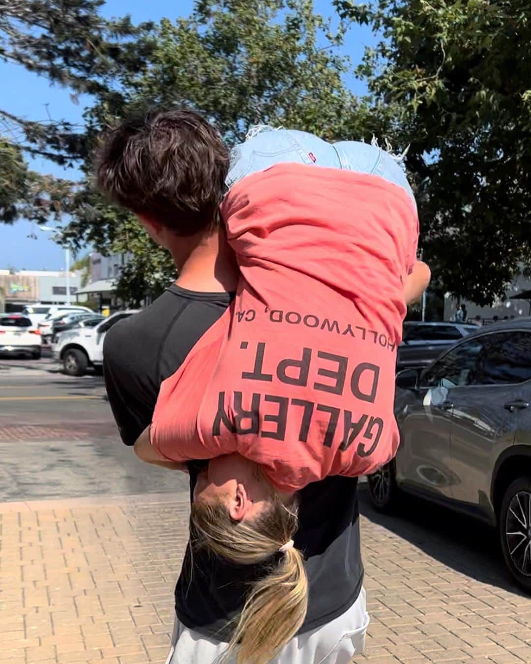 ジョーディン・ジョーンズのインスタグラム：「one year of love and laughter with my favorite person ♾️」