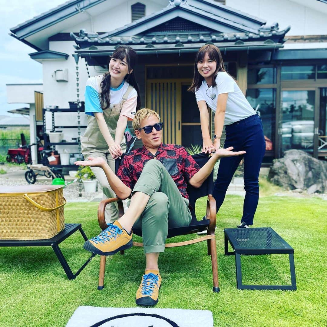 じゅんいちダビッドソンさんのインスタグラム写真 - (じゅんいちダビッドソンInstagram)「昨日までこんな番組の撮影でした。どんな番組やねんとは言わないでください。  #yts #山形 #天空のキャンプええですねー　#のだこころ #吉見真叶アナウンサー  #キャンプ芸人 #じゅんいちダビッドソン   ハプニングありというかハプニングばっかりでまあ楽しいロケでしたわ。」8月2日 12時40分 - 0204junich_davidson_official