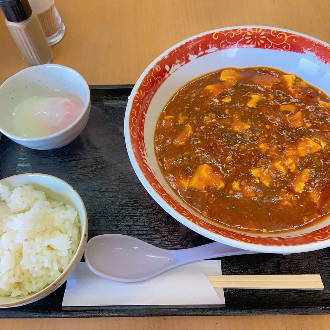 森万由子さんのインスタグラム写真 - (森万由子Instagram)「先週の青たく、同期の薗田さんも一緒にお送りしました〜✌️✌️  うれし〜！  2枚目は薗田さんおすすめのらーめんたんぽぽの麻婆麺です。 美味しかったー。」8月2日 12時38分 - mayukomori0411