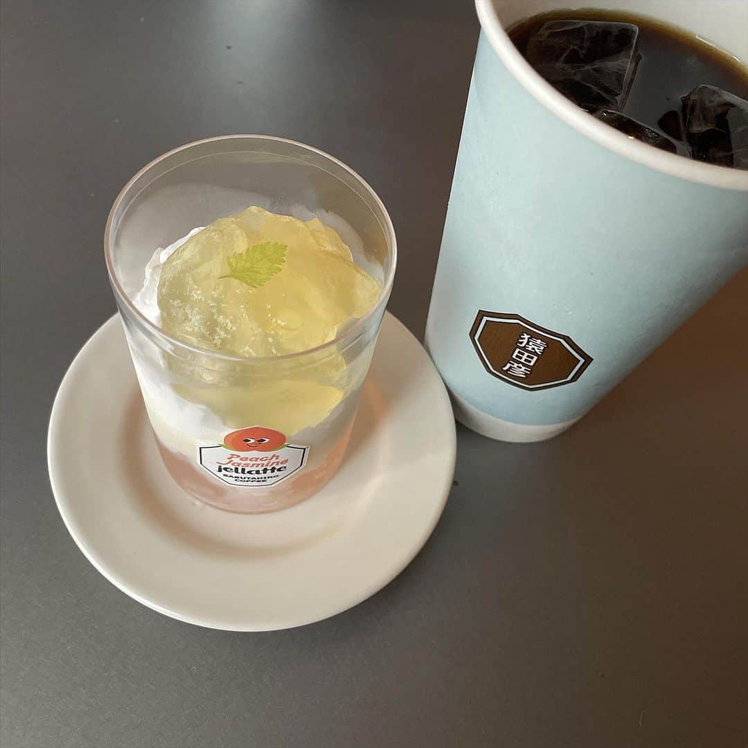 柏山奈々美のインスタグラム：「🐒☕️  #cafe」