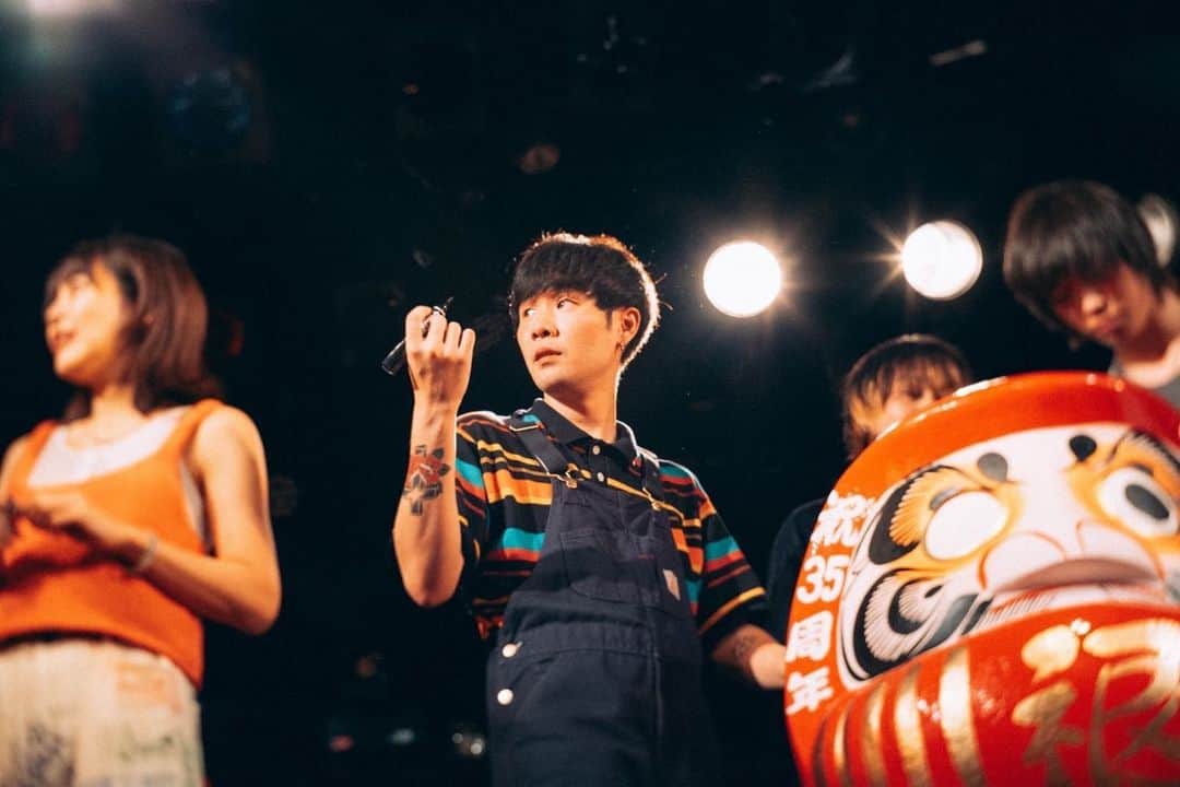 秋澤和貴さんのインスタグラム写真 - (秋澤和貴Instagram)「KALMAとのツーマン！ 渋谷クアトロ35周年おめでとうございます！！！ たのしかったー！！まさかのダイバーが、、、、  photo by @junpeihiyoshi」8月2日 13時09分 - sdb_akizawa