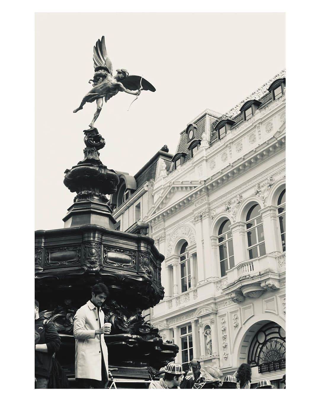 八代健さんのインスタグラム写真 - (八代健Instagram)「Throw back London 🇬🇧 #uk #london #ลอนดอน」8月2日 13時28分 - kenyashiro