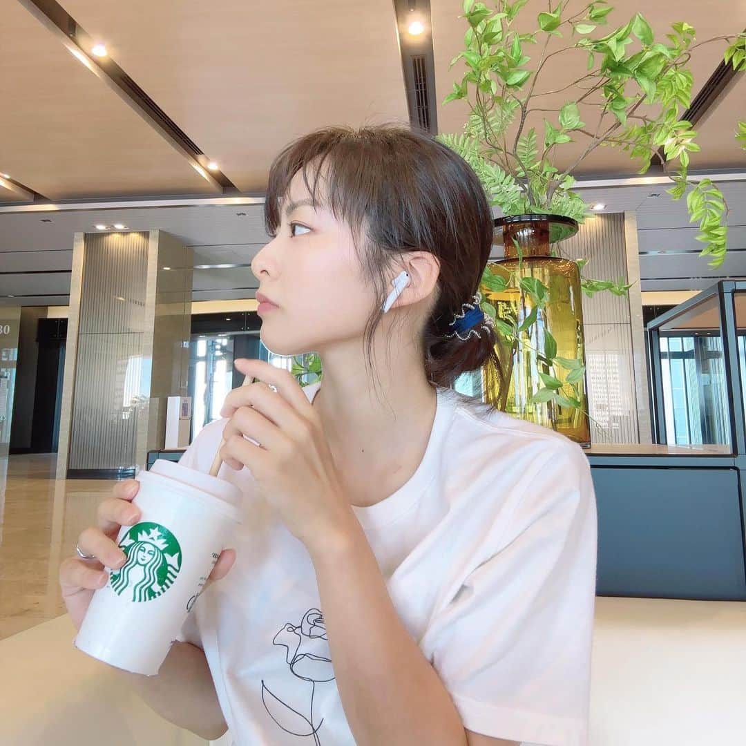 酒井蘭のインスタグラム：「#夏風邪 声が出ません。鼻水だらっだらです。🤧」