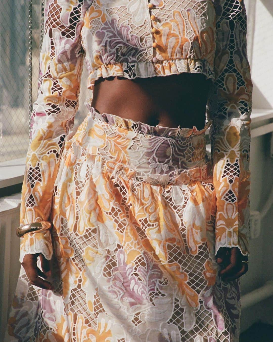 SABO SKIRTさんのインスタグラム写真 - (SABO SKIRTInstagram)「Now introducing the Chelsea Top + Skirt - Florale Mellow. Poplin broiderie fabric meets sheer lattice panels #zaco」8月2日 14時02分 - saboskirt