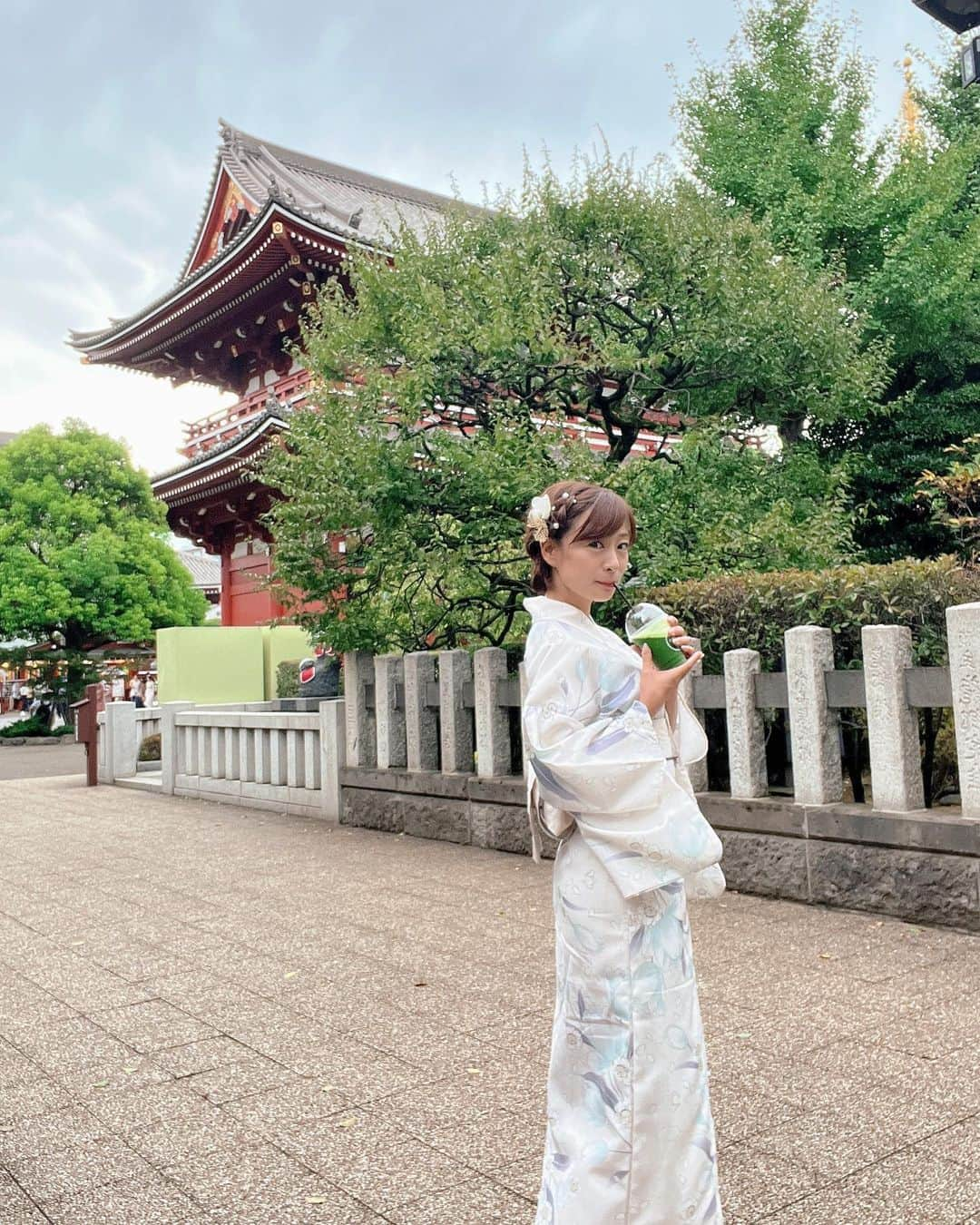 相川友希さんのインスタグラム写真 - (相川友希Instagram)「浴衣デート♡ 和装すると抹茶とか飲みたくなる❣️ #単純ちゃん #観光　#浅草　#浅草食べ歩き　#飲み歩き　#もんじゃ焼  #抹茶　#抹茶ブリュレクレープ  #恒例　#浴衣 #レンタル浴衣」8月2日 14時03分 - yuki923a