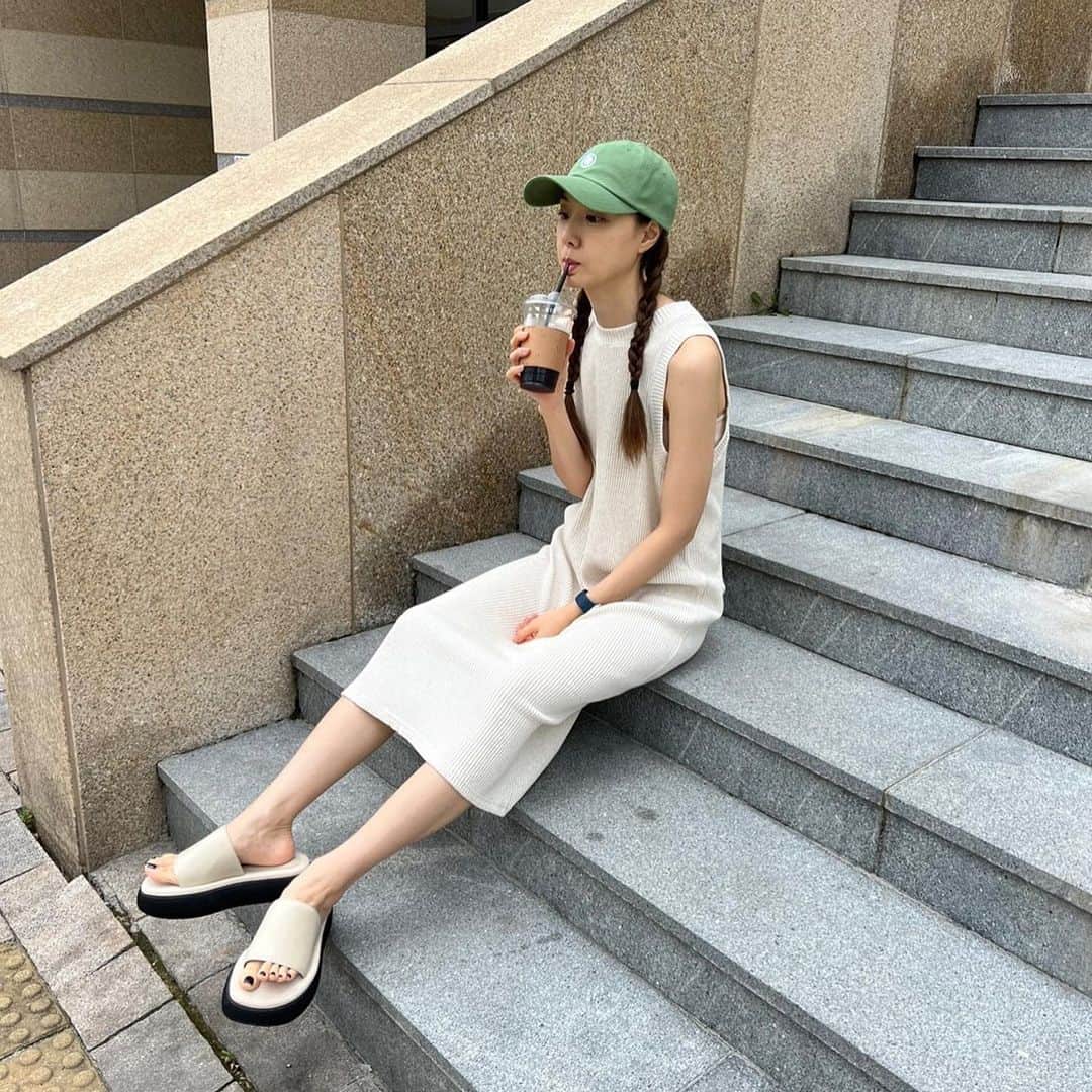ソ・ジヘのインスタグラム：「Hot🥵🤬  더위조심」