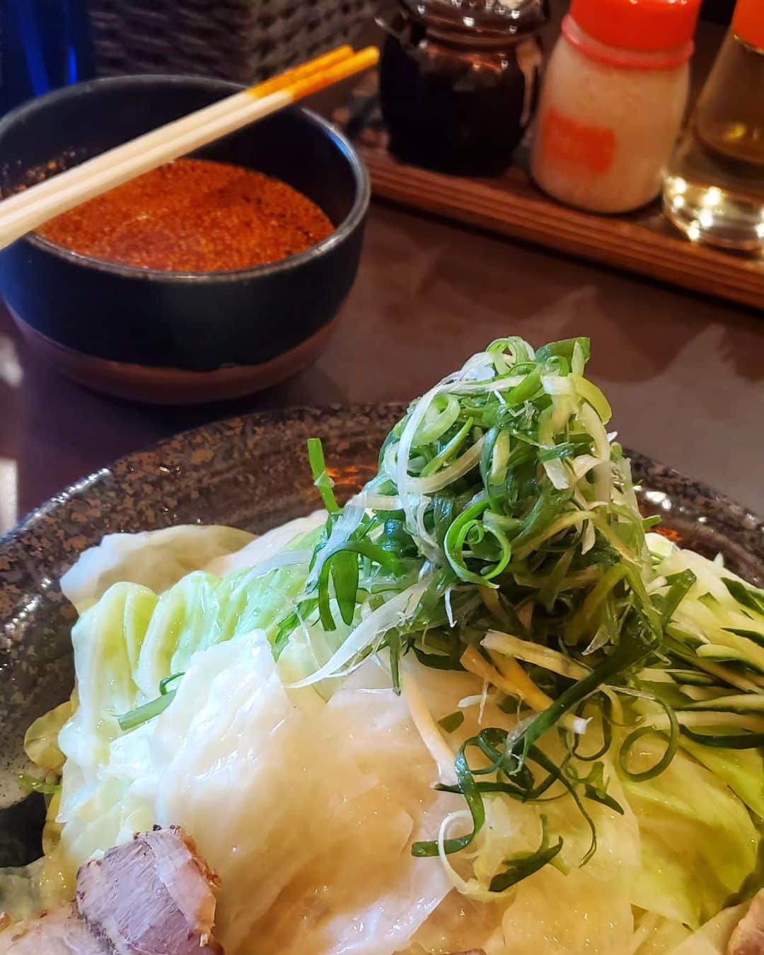 後藤洋央紀のインスタグラム：「勝負飯!! #広島つけ麺　#辛部　#28辛」
