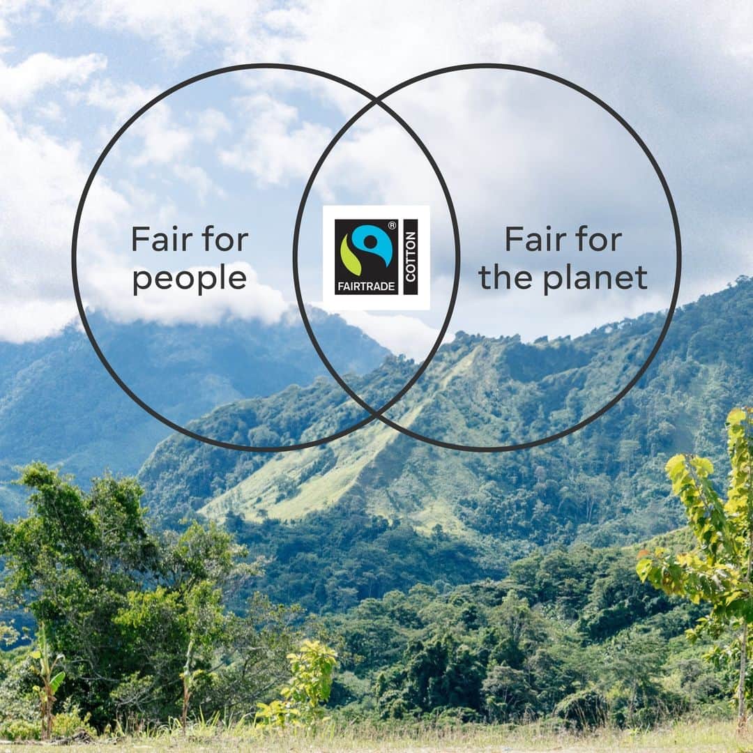 のインスタグラム：「It's Fairtrade Fortnight. Fairtrade empowers millions of farmers and workers around the world by tackling poverty and poor working conditions, as well as conserving the environment. Here at Macpac, we use Fairtrade-certified cotton because we care about the planet - and its people.  Over Fairtrade Fortnight, we encourage you to look out for the Fairtrade logo when you shop. #fairtradefortnight @fairtradeanz」