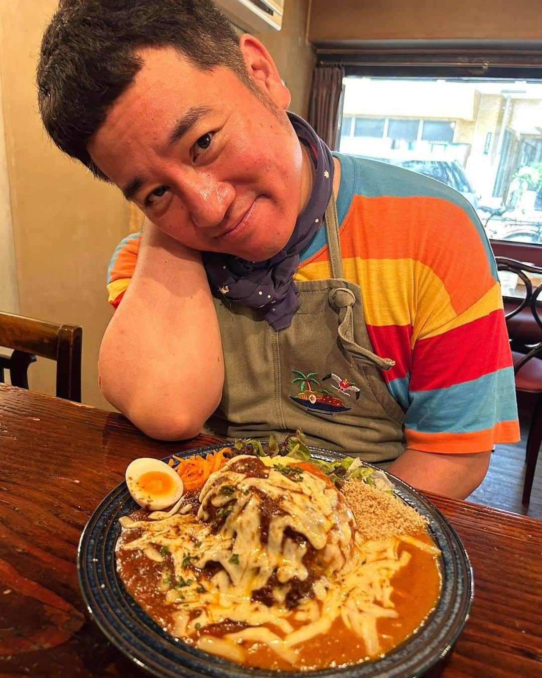 与座よしあきのインスタグラム：「カレー沢山食べちゃった。 #ガリガリ #マキオタニカリーー五反田」