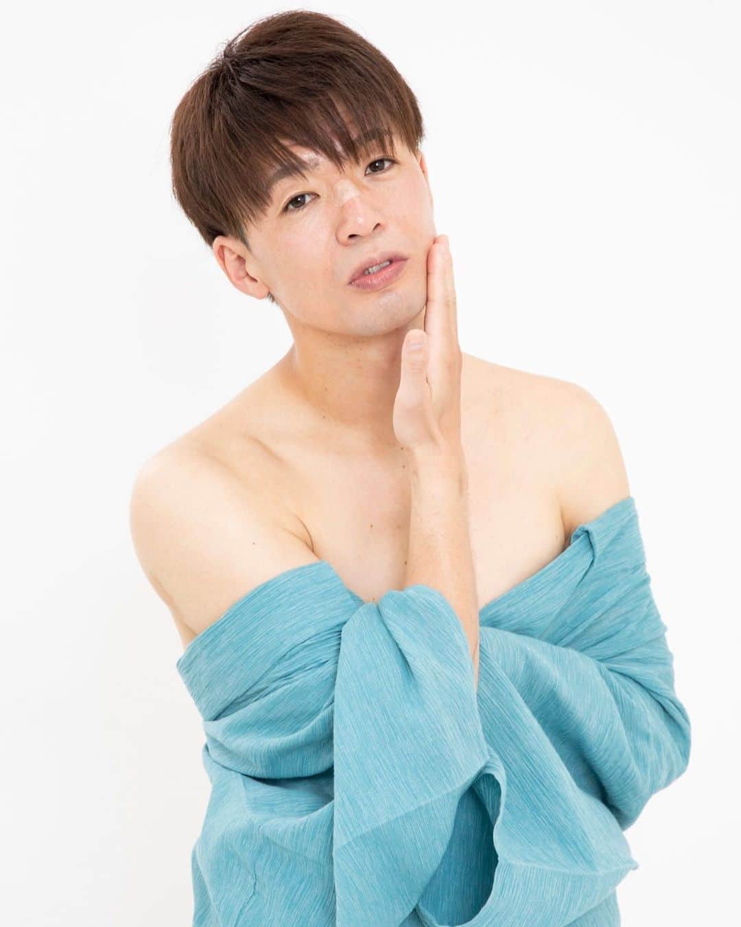 のインスタグラム：「これが夏の辻井ちゃんスペシャルや。  サービス精神がエグいやろ？  #夏のサービス精神 #山さん」