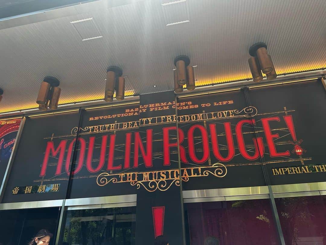 Man With A Missionさんのインスタグラム写真 - (Man With A MissionInstagram)「Beautiful Gorgeous Outstanding  It was truely an honor for me to take part in the translation of the lyrics.  #moulinrouge  #teikokugekijyou #musical」8月2日 16時10分 - mwamofficial