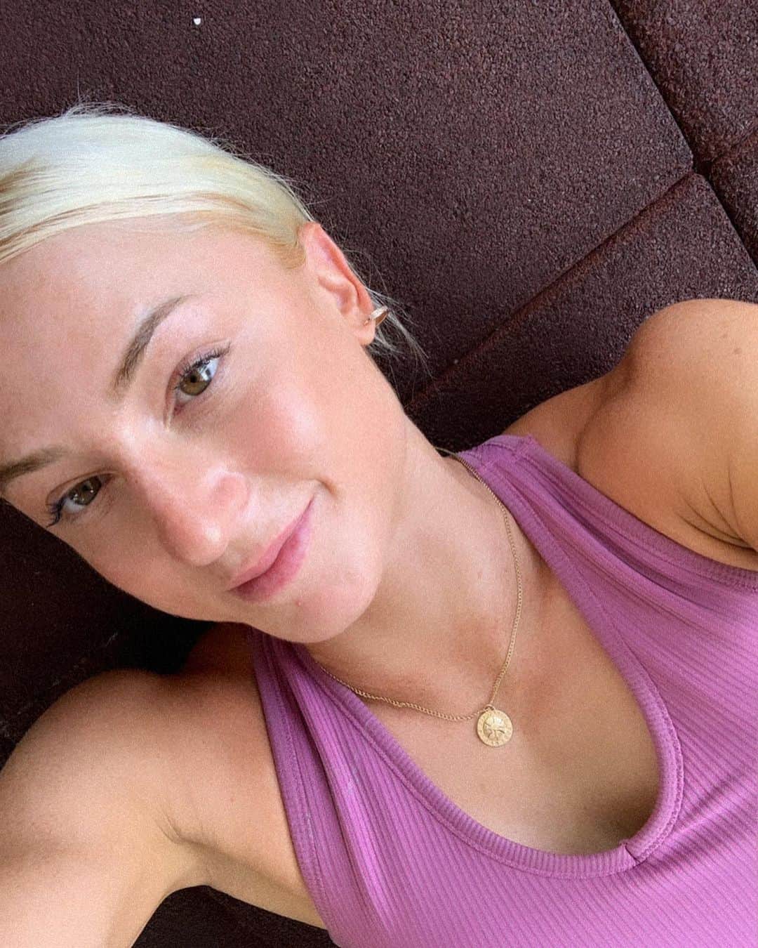 エラ・コノリーのインスタグラム：「training diaries 🎧 @teamjaggad」