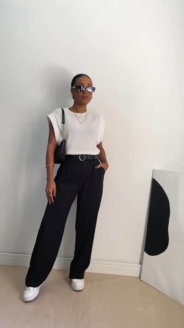 SHEINのインスタグラム：「@lleticianicacioo knows the key to simple chic: ACCS, ACCS, ACCS 😎✨   🔎11151836 10504456  #SHEIN #SHEINforAll #SHEINstyle #fashion #chic」