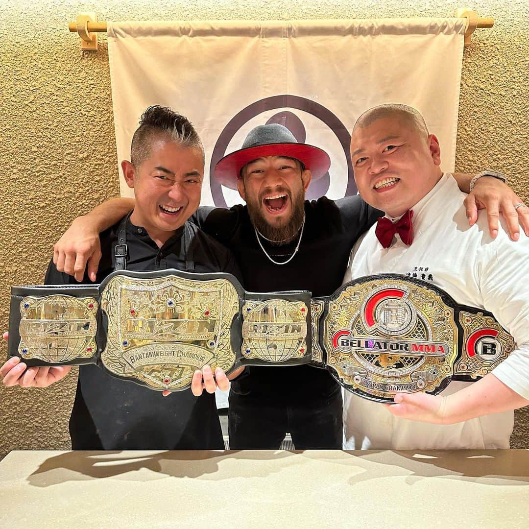  WATANABETAKAYOSHIさんのインスタグラム写真 - ( WATANABETAKAYOSHIInstagram)「Congratulations  @jarchmma  champion  #tasty#dozo#mma#rizin#sushibae」8月3日 2時28分 - teruzushi