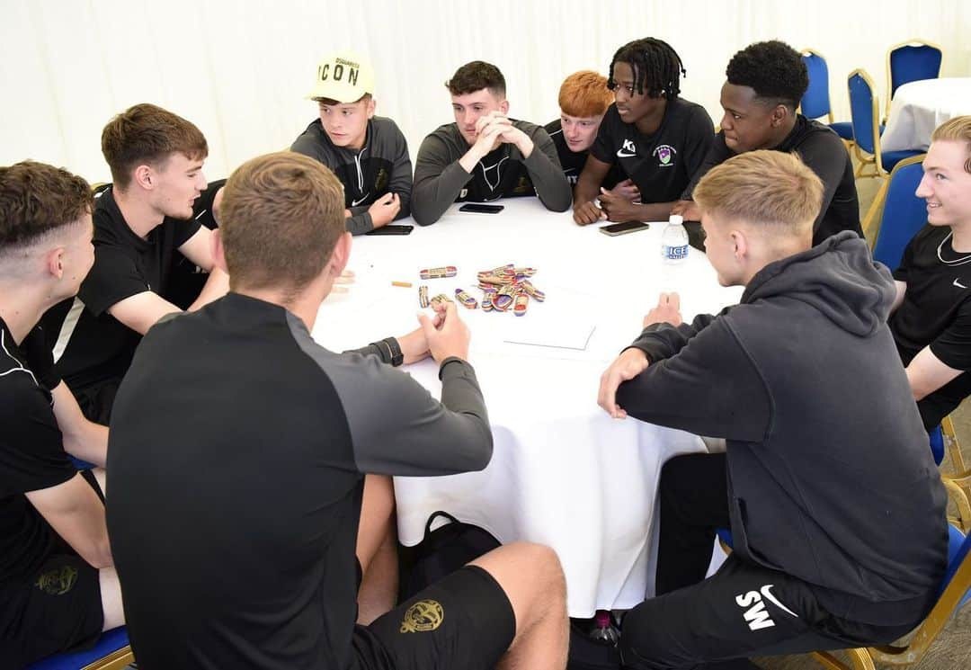 ジェイド・サールウォールさんのインスタグラム写真 - (ジェイド・サールウォールInstagram)「After our Pride event we visited my hometown team @southshieldsfc where Stonewall ran workshops for the Men’s, Women’s, Academy and office teams. As honorary president I’m already proud to be a fan and support SSFC but I’m even more proud that they took the time to educate themselves further on LGBTQ+ inclusion and allyship within football. Safe spaces and inclusivity for all sports teams, individuals, staff members and supporters - across all sports environments - should be non-negotiable. It meant a lot that everyone truly engaged and wanted to understand more about the incredible work of Stonewall and exactly why we support their Rainbow Laces campaign ⚽️🏳️‍🌈」8月3日 2時43分 - jadethirlwall