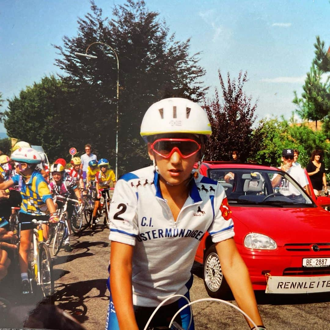 ファビアン・カンチェラーラさんのインスタグラム写真 - (ファビアン・カンチェラーラInstagram)「#tb to one of my first bikeraces 😎 Guess the year?  #rideinstyle #teamcancellara #cycling」8月3日 3時01分 - fabian_cancellara