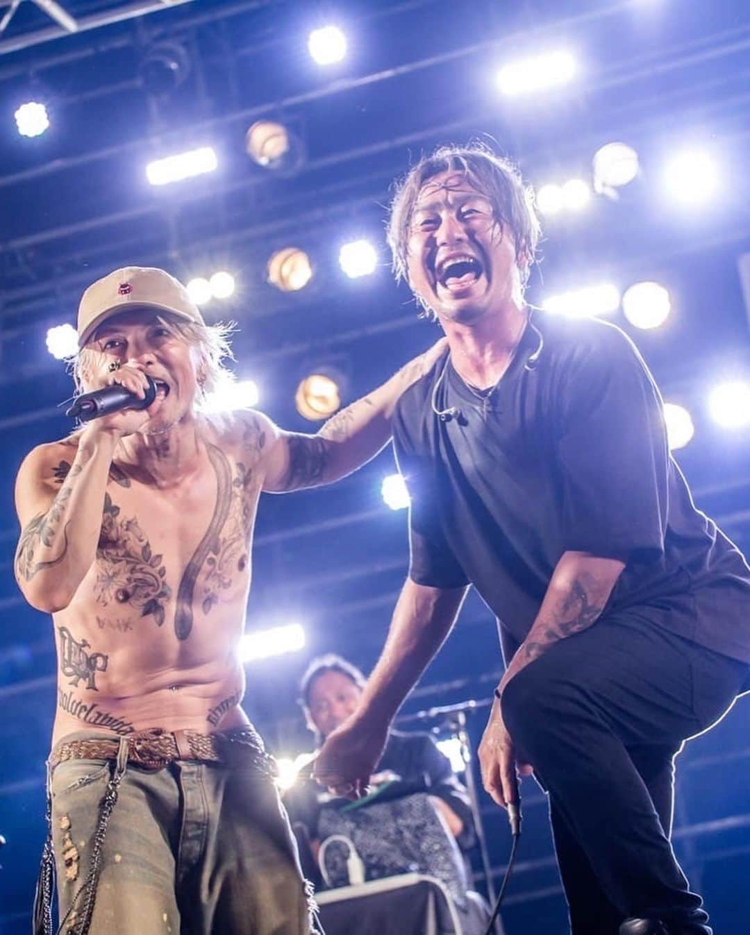 SATOSHIさんのインスタグラム写真 - (SATOSHIInstagram)「OGA NAMAHAGE ROCK FESTIVAL Vol.12  みんな凄かった。 出演者もお客さんもみんなカッコよかった。  実行委員会の方々にも心から感謝します。  またあのステージで歌いたいです。  本当に皆々様、ありがとうございました！！  photo by @hayachinphoto  #onrf12 #山嵐」8月2日 18時46分 - satoshimen