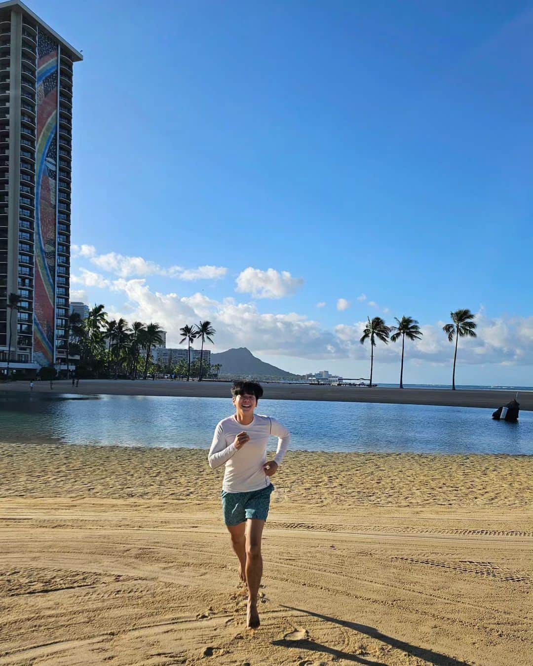 アイス・サランユーさんのインスタグラム写真 (アイス・サランユーInstagram)「Beach Day🌞 ทั้งวัน กับชาย