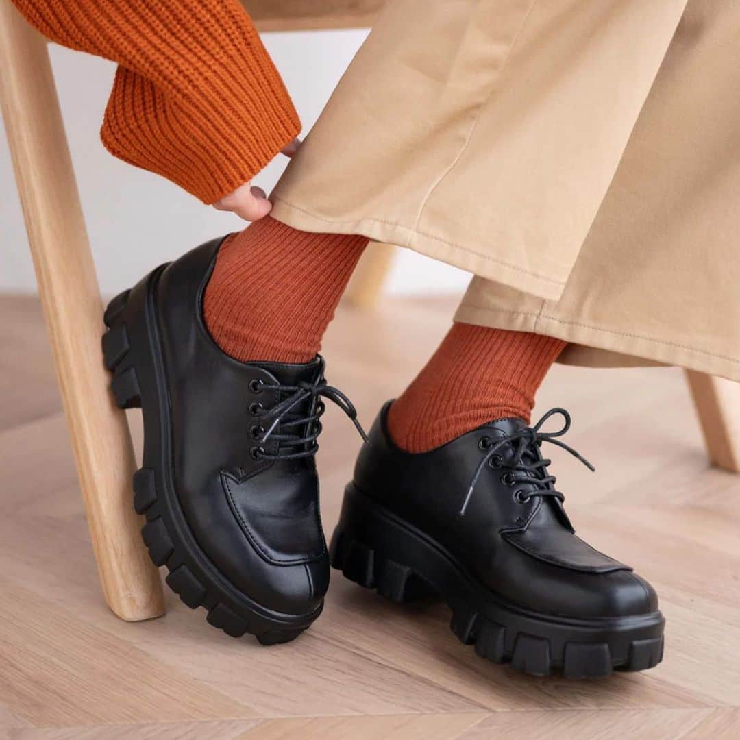 WEGOさんのインスタグラム写真 - (WEGOInstagram)「new boots 👢  新作のブーツが種類豊富に登場！  今の季節からもちろん秋冬までお使いいただけるアイテム達なので、ぜひご覧下さい🍁  #WEGO #ウィゴー #boots #ブーツ #秋ブーツ #ローファー #ブーツコーデ」8月2日 19時08分 - wego_official