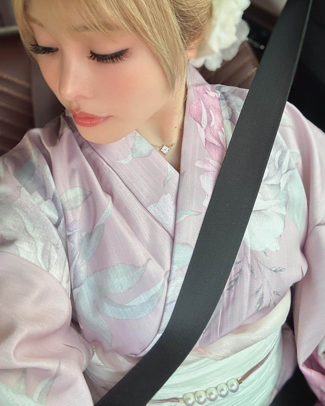 chiyoのインスタグラム：「. 今年の浴衣は @dress_sugar でした👘🩷 #浴衣#くすみピンク#くすみピンク浴衣」