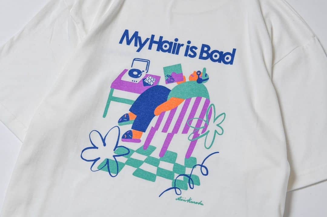 My Hair is Badさんのインスタグラム写真 - (My Hair is BadInstagram)「8.6(日)ROCK IN JAPANから販売開始！  【room Tシャツ】  カラー：オフホワイト / ネイビー(後日販売！) 価格：3,300円  #マイヘアのホームランツアーじゃないけど新グッズ」8月2日 19時17分 - myhairisbad_official