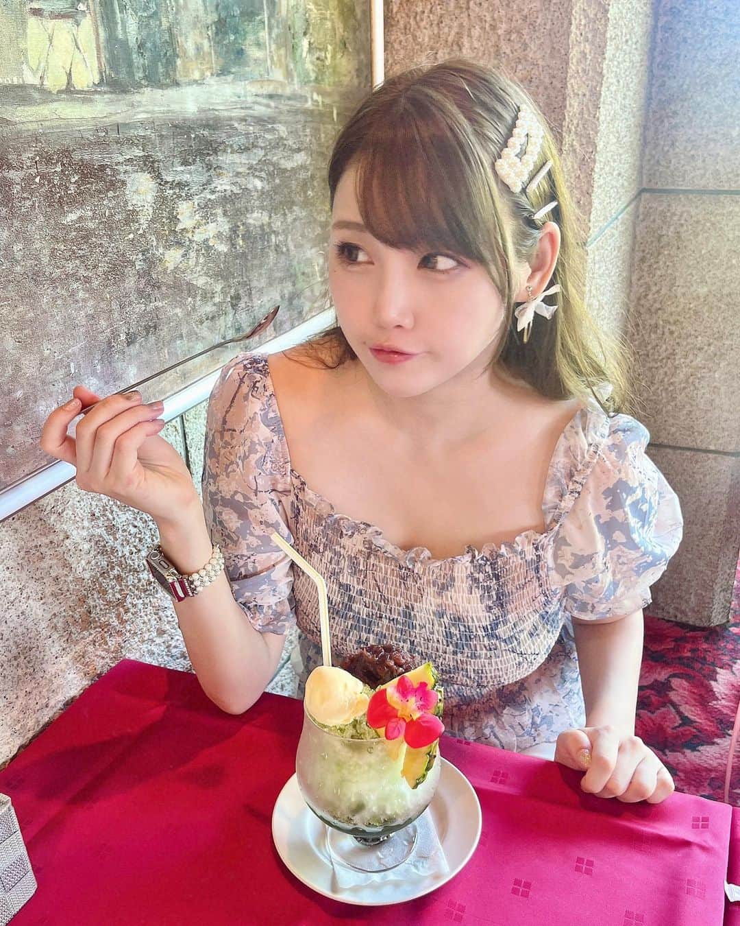 塚本舞さんのインスタグラム写真 - (塚本舞Instagram)「８月もよろしくお願いします！  真綾ちゃんとデートした時の🍧🎐」8月2日 19時32分 - maipuni