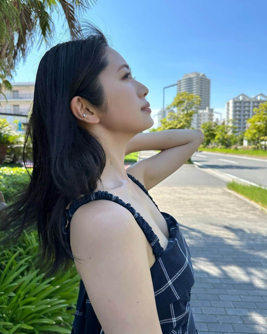 浅野杏奈さんのインスタグラム写真 - (浅野杏奈Instagram)「もう8月だって🏝️  よろしくお願いします🤲🏻  #august」8月2日 19時43分 - this.is.anna_box