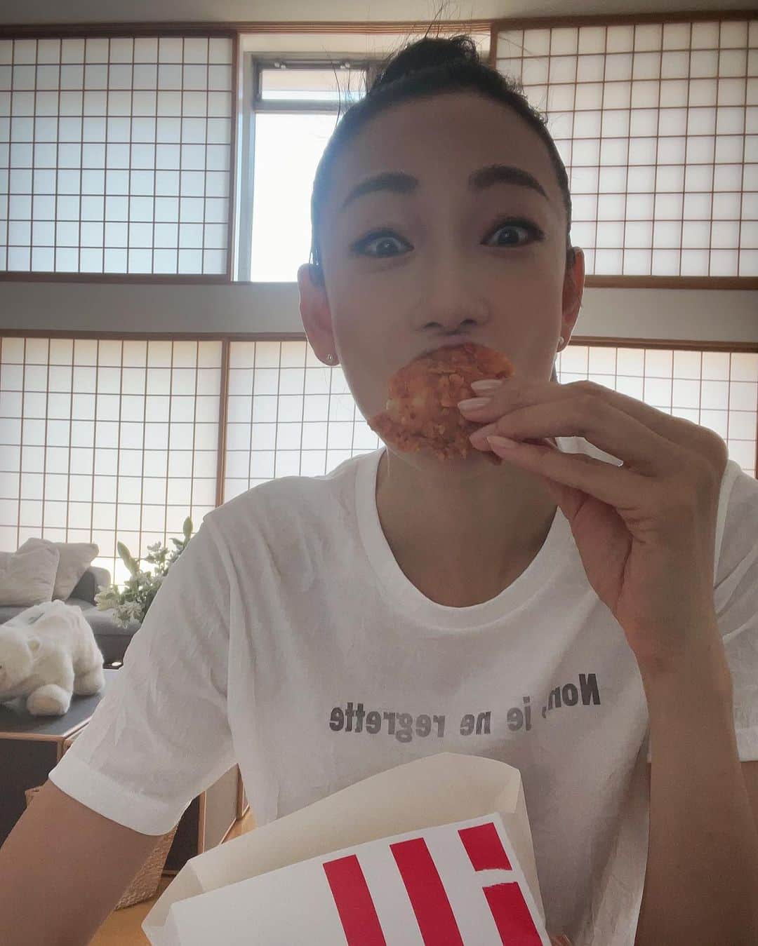 冨永愛さんのインスタグラム写真 - (冨永愛Instagram)「⁡ 無性に食べたくなって！ 誕生日だし❤︎ ⁡ #食いしん坊シリーズ」8月2日 19時51分 - ai_tominaga_official