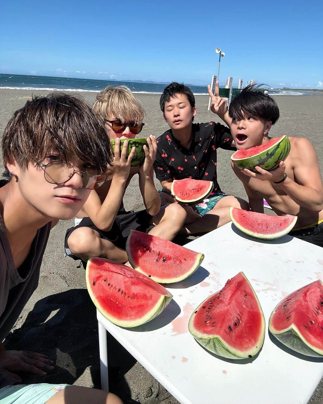 清野隆華さんのインスタグラム写真 - (清野隆華Instagram)「summer☀️🍉  . 夏っぽい事みんなした？？」8月2日 19時52分 - strangecat_ryuha