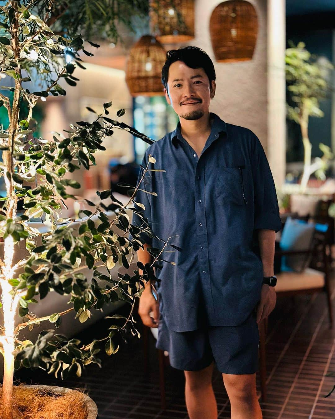 小柳津林太郎さんのインスタグラム写真 - (小柳津林太郎Instagram)「The new goto Hotel in Nakasu, Fukuoka!  8月4日から中洲に新しく、ザロイヤルパークキャンバス福岡中洲がオープンするので、先んじて宿泊してきました。  福岡に引っ越す前から様々なホテルで宿泊ワーケーションをしてきたのですが、控えめに言って超おすすめです👍  素晴らしいポイント： ①入浴が最高 大浴場はさておき、サウナ、水風呂、整いスペースが最高。温度も何度もヒアリングを行なった上で設定してるとのこと♨️BGMもこだわりが素晴らしくて九州の森の中にいる気分になれます。  ②ワーケーション バーラウンジでもコンセント完備、日中は仕事も出来る仕様🔥また、夜は定期的に音楽イベントを開催しており、仲間たちと音楽とお酒が楽しめちゃいます。外にいく必要がない設計💯  ③ご飯が最高 2Fには"ONO HAKATA-Octo Natura Kyusyu"さんが入っており、薪を使ったヘルシーでかつ美味しい料理が朝から晩まで楽しめます。僕が頂いた朝食は美味しいだけではなく、身体想いでした🤘  ということで、県外の方も市内の方も是非一度宿泊してみてください！  ザロイヤルパークキャンバス 福岡中洲 https://goo.gl/maps/dyGx8VcVTt6PWhCH9  #キャンバス福岡中洲 #canvasfukuokanakasu  #ワーケーション  #福岡 #中洲 #九州 #fukuoka #nakasu #kyushu #九州の自然に癒される #PR @canvasfukuokanakasu」8月2日 19時59分 - rinsta_gram1002