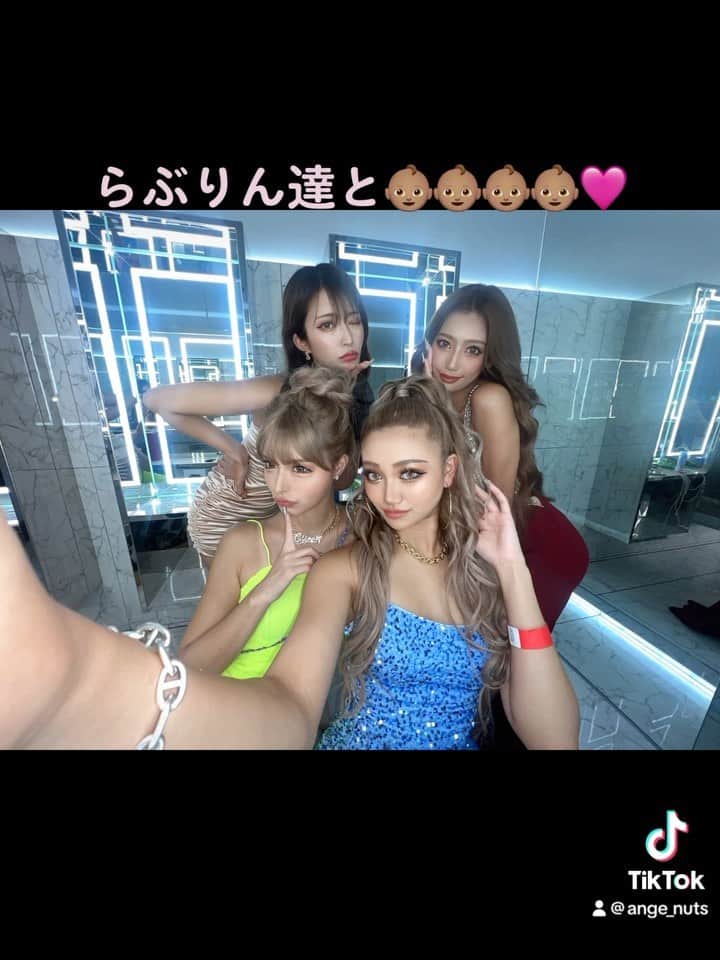 アンジェリカのインスタグラム：「TikTokもみてね🩵✊🩷🩷👶🏽」