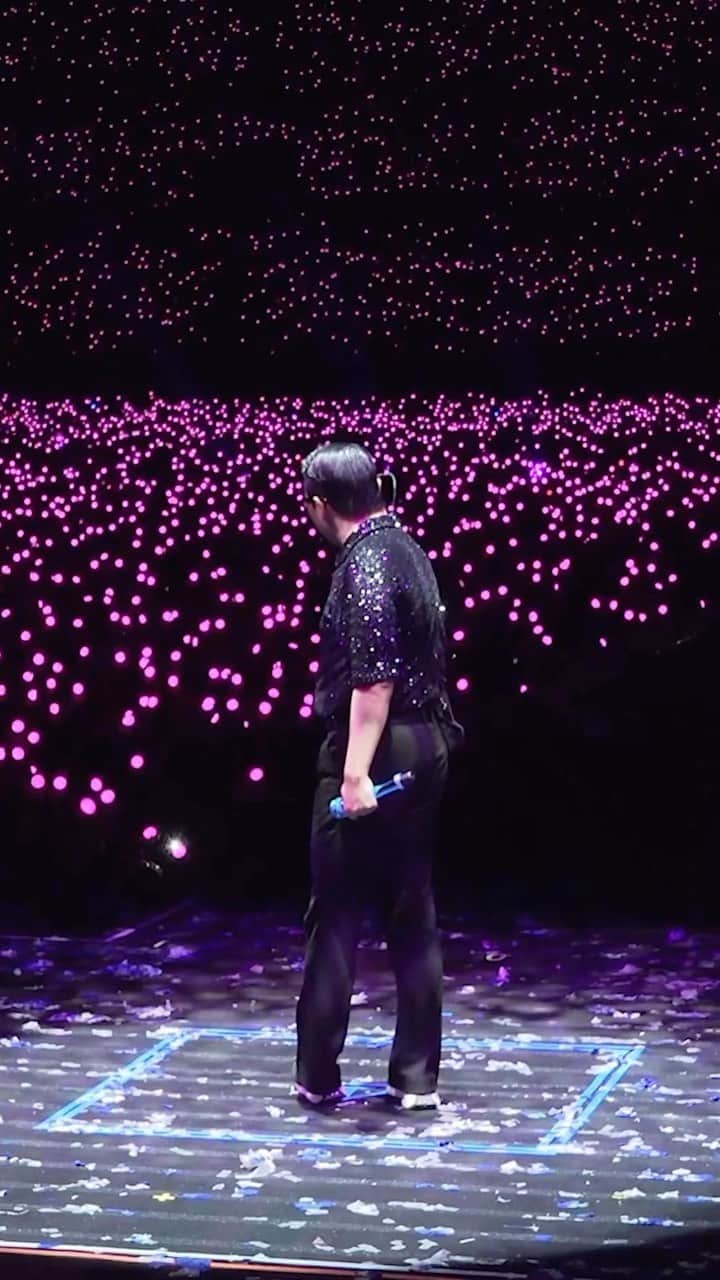 PSYのインスタグラム：「보는분들도 느껴지죠? 하는놈이 너무 신나있는거!! #ilovewhatidoidowhatilove  *전 이제 몸도 목도 돌아옴^^」