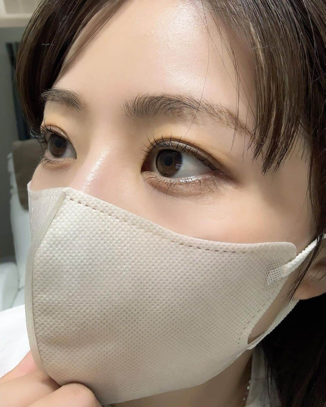 悠衣さんのインスタグラム写真 - (悠衣Instagram)「最近まつげパーマにハマってる♡ メイク時間がめちゃくちゃ短縮されて本当楽なのよ！ ・ ・ 女神級綺麗な　@maruyumi さんのサロン池袋にある　@laube_eyelash で上下まつげパーマをかけました♡ ・ ・ 持ちが最高にいい！！ マスカラなしでも目力出るからオススメ♡ #池袋#まつげパーマ」8月2日 20時43分 - yu1_1987